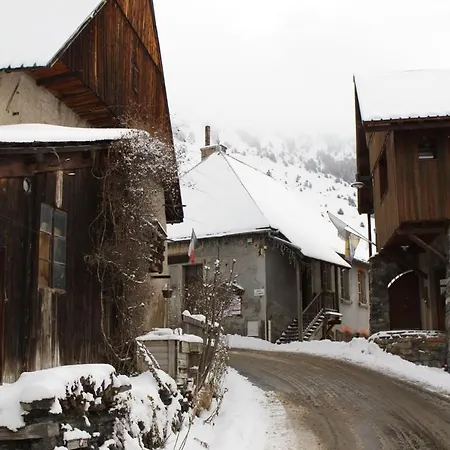 Domek alpejski Rouge Ou Blanc