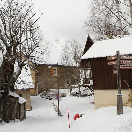 Chalet Rouge Ou Blanc *